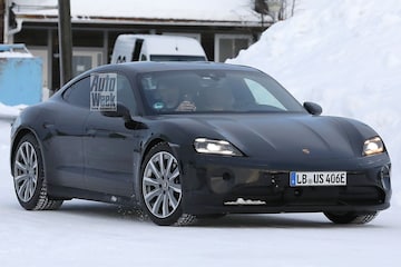 Spyshots Porsche Taycan facelift