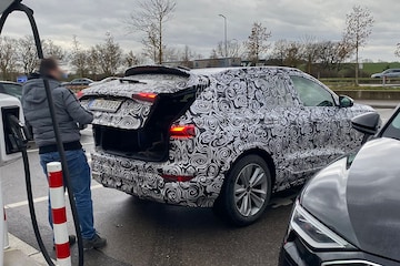 Spyshots Audi Q6 e-tron