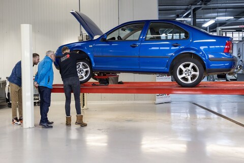 Volkswagen Bora 1.6 - 2000 - 403.025 km - Klokje Rond