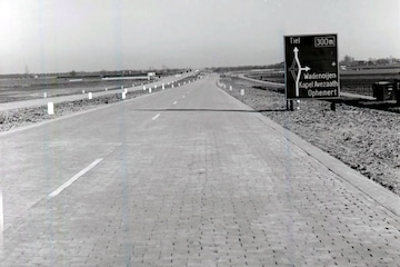 Eerste autosnelwegen A12 Tiel