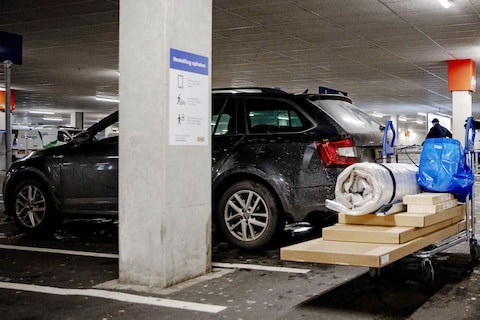 Mag je spullen vervoeren met de achterklep open?