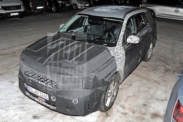 Kia Sorento facelift spyshots