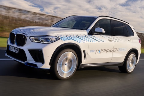 BMW iX5 Hydrogen: waterstof-X5 met brandstofcel van Toyota