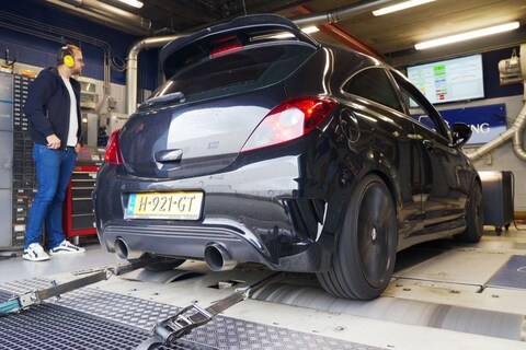 Opel Corsa OPC Nürburgring Edition - Op de Rollenbank