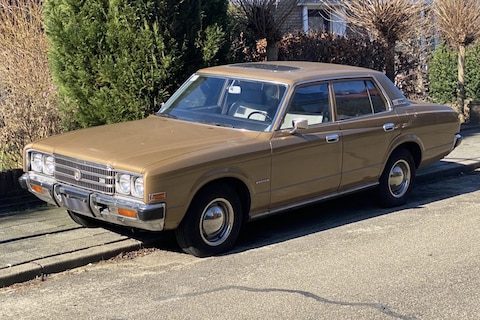 Toyota Crown 2600 De Luxe (1978) - In het wild