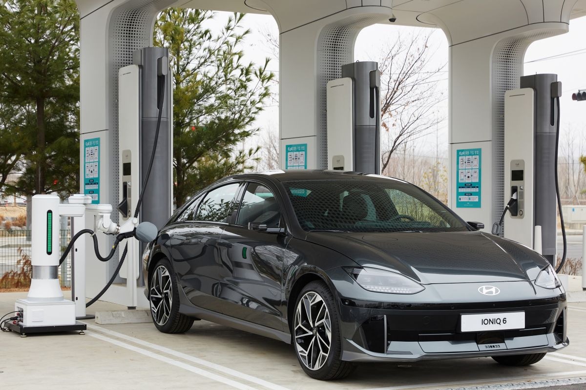 Hyundai en Kia Automatic Charging Robot (ACR)