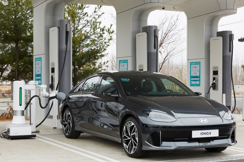 Hyundai en Kia Automatic Charging Robot (ACR)