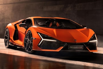 Lamborghini Revuelto