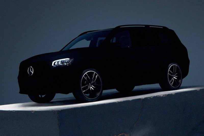Mercedes-Benz GLS teaser