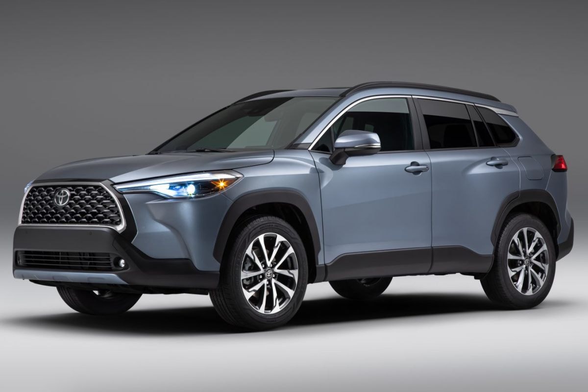 Toyota Corolla Cross Hybrid VS USA