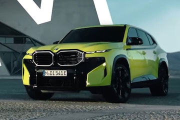 BMW XM 50e teaser