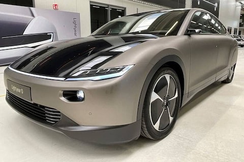 Deze zonneauto's van Lightyear kun je kopen op een veiling