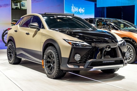 Elektrische Lexus RZ als avontuurlijke Outdoor