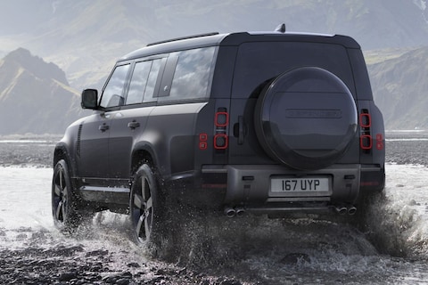 Land Rover Defender 130 ook met V8 én als ruige Outbound