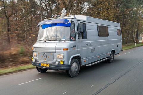 Mercedes-Benz 508D - Camper op de brug