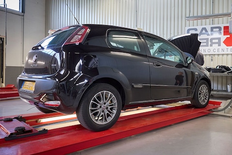 Fiat Punto 1.3 Multijet – 2011 – 324.299 km - Klokje Rond