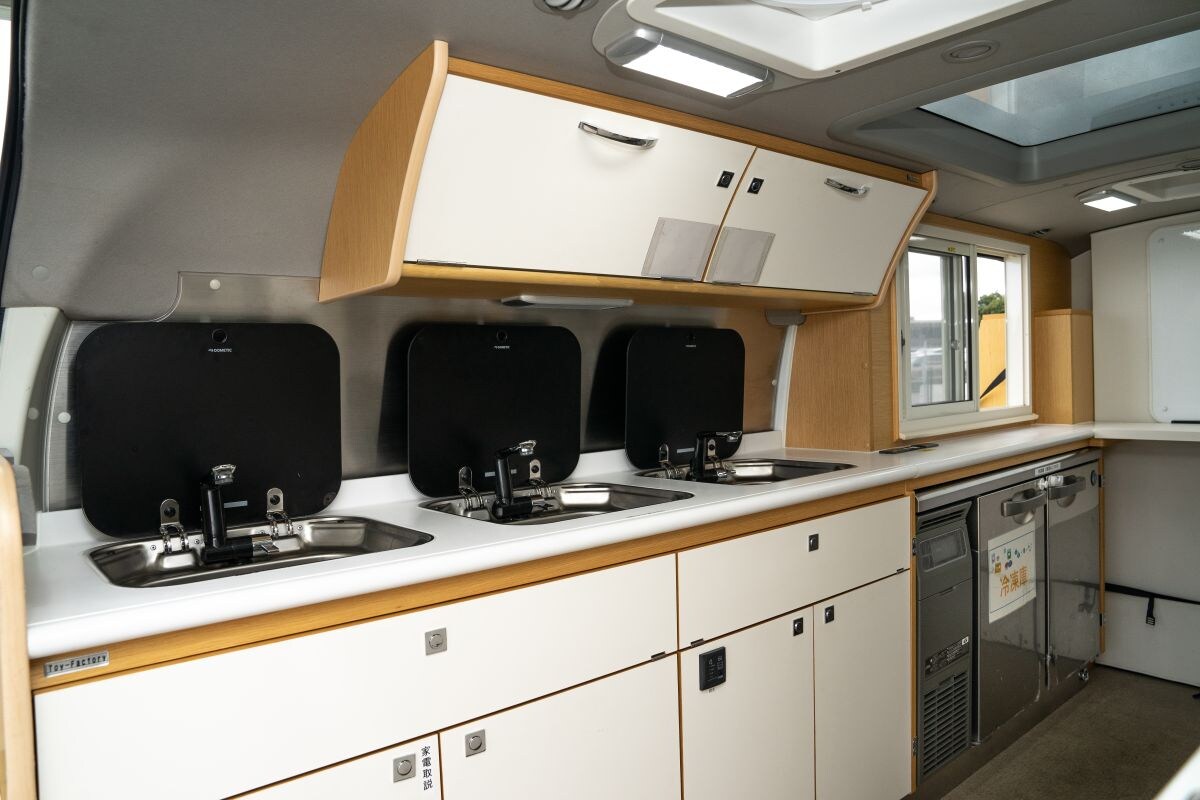 Toyota FCV Express Diner