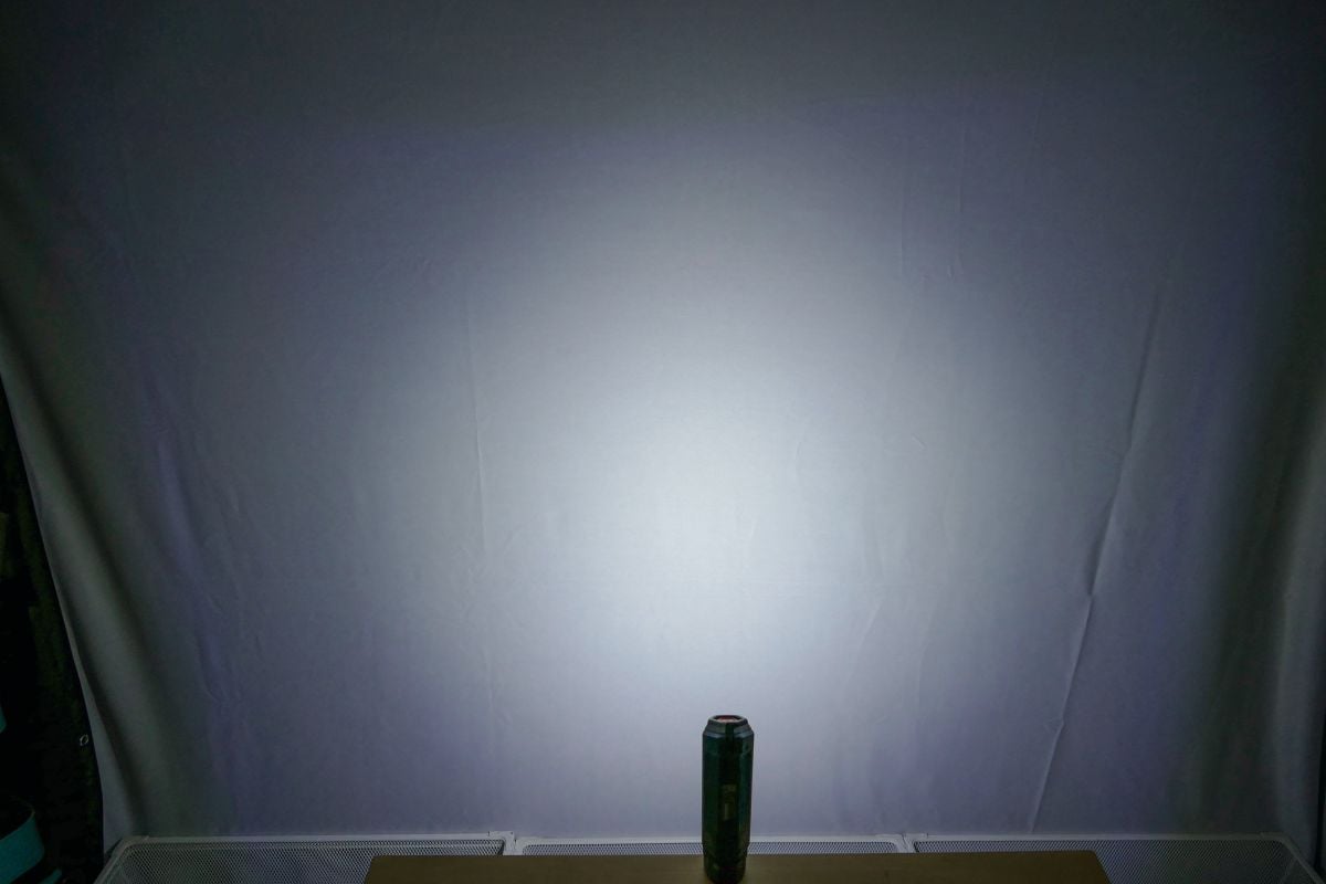 Werkplaatslampen test - Bosch lichtbeeld