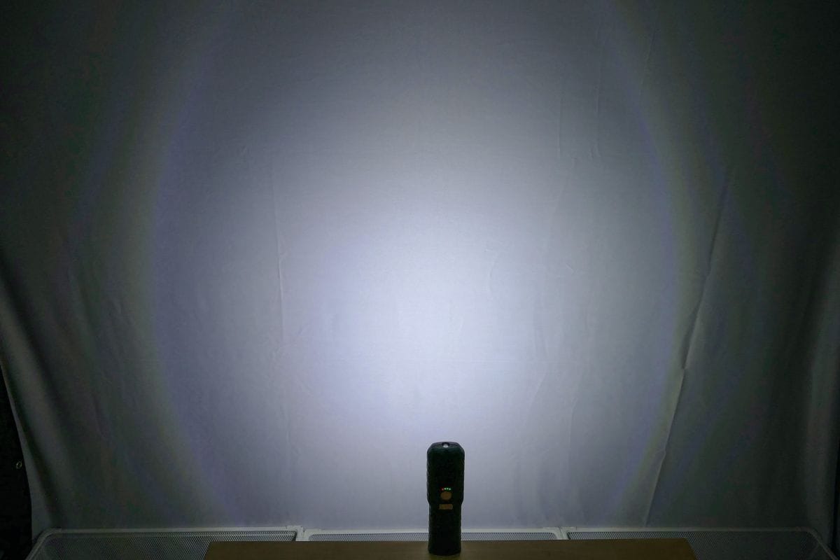 Werkplaatslampen test - Brennenstuhl lichtbeeld