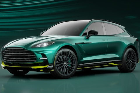 Aston Martin viert F1-succes met speciale DBX