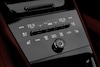 Porsche Cayenne 2023 E-Hybrid touchpad airconditioning