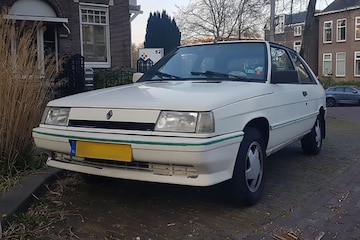 Renault 11