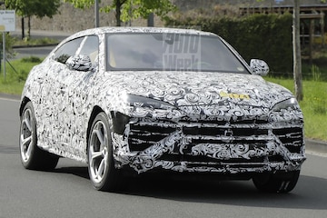 Lamborghini Urus spyshots