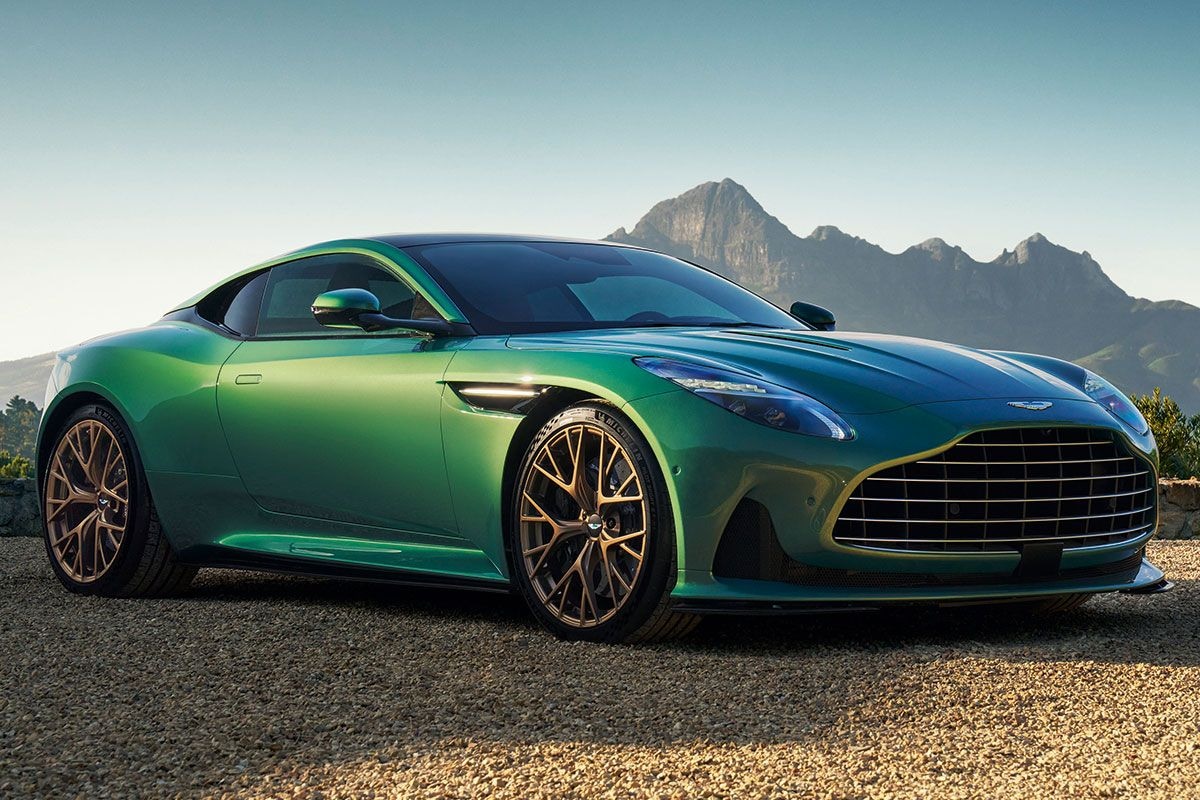 Aston Martin DB12