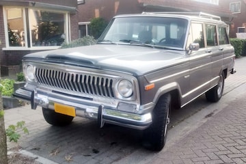 Jeep Wagoneer