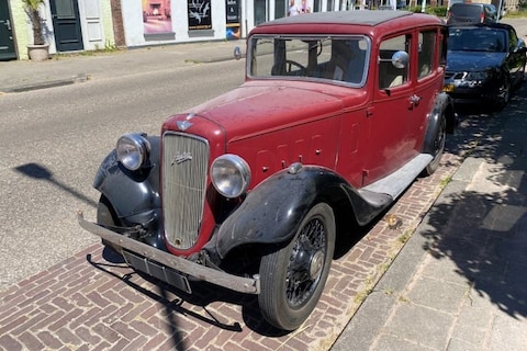 Austin Twelve-Four (1936) - In het Wild