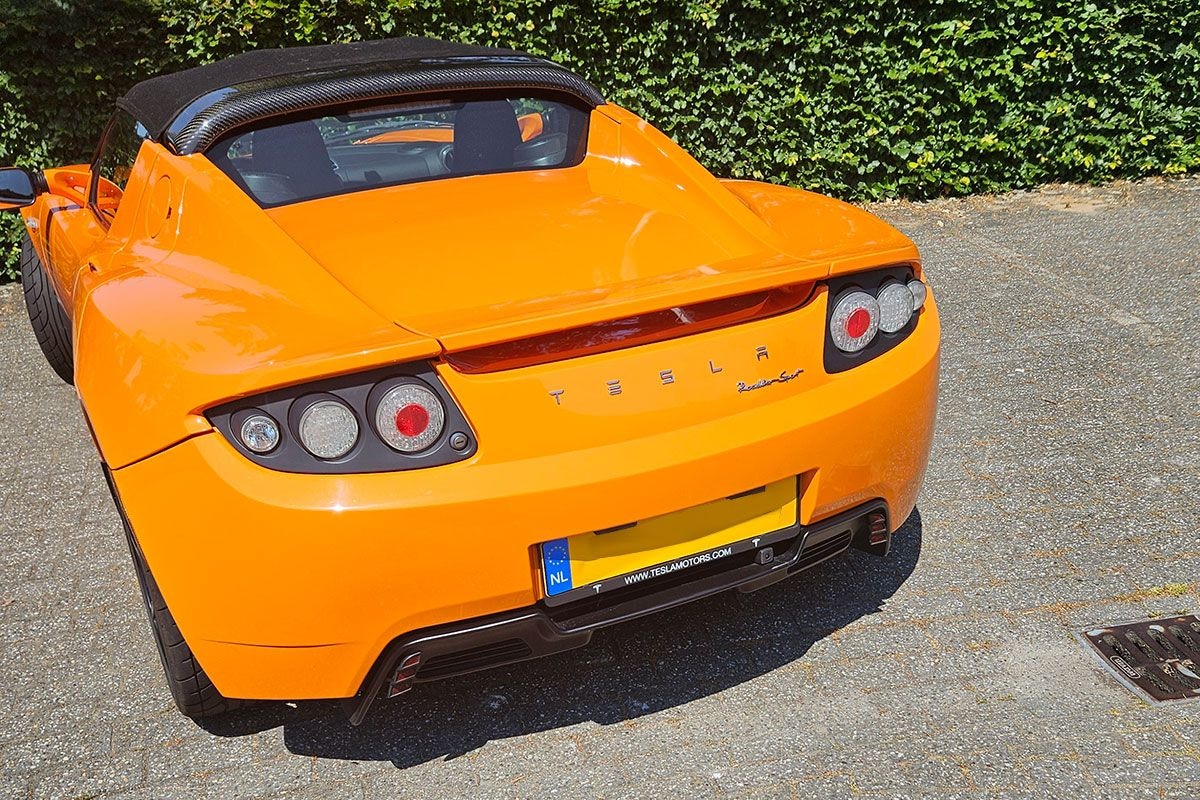 In het wild Tesla Roadster