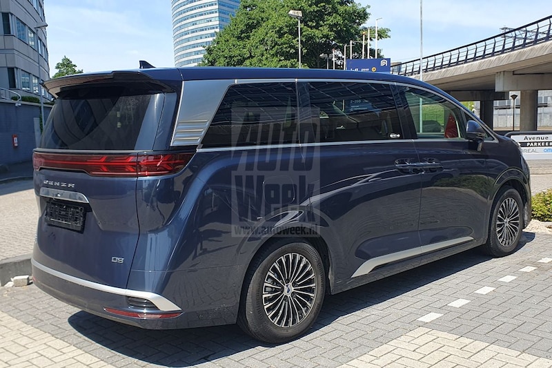 Denza D9 BYD