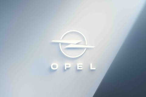 Opel krijgt nieuw logo