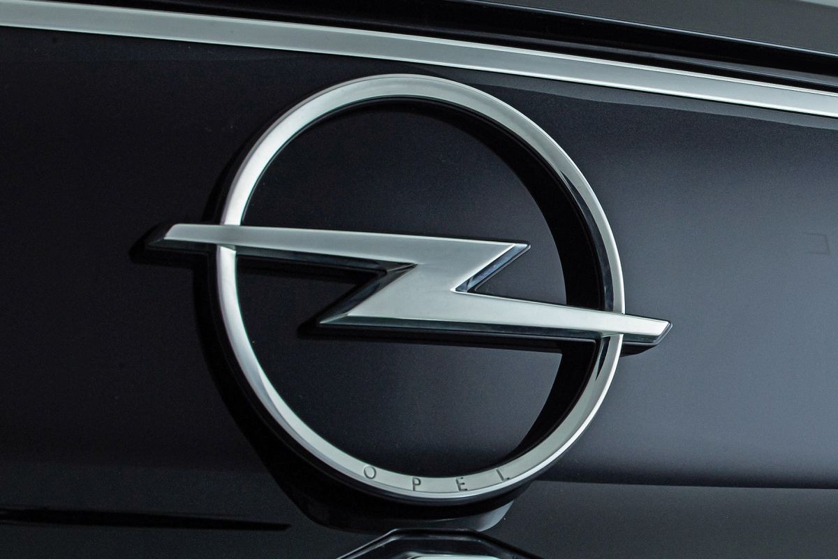 Opel logo oud
