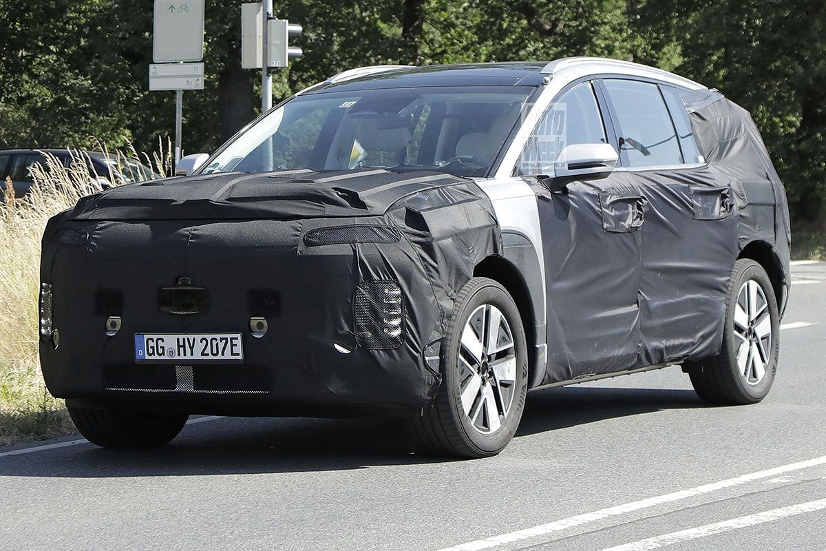 Spyshots Hyundai Ioniq 7
