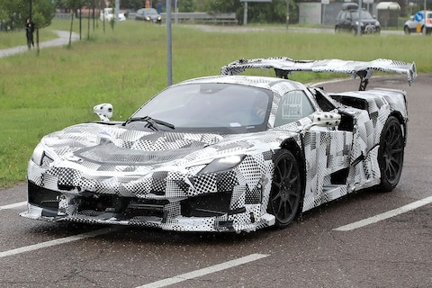 Nieuwe hypercar Ferrari is eigenaardig samenraapsel