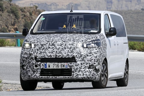 Peugeot en Citroën vernieuwen elektrische personenbusjes