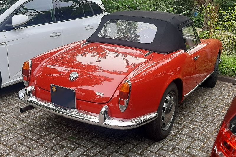 Alfa Romeo Giulia Spider