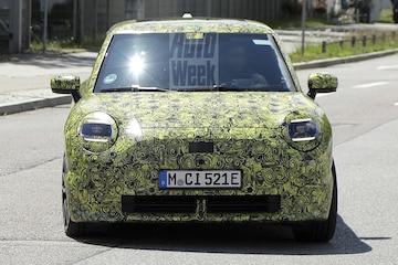 Mini Cooper E JCW spyshots