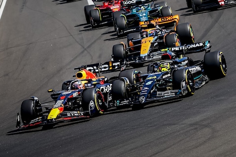 Red Bull-teambaas Horner vindt dat Max Verstappen is veranderd