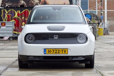 Honda E uit Europese leveringsgamma