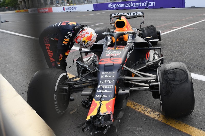 Max Verstappen crash Baku 2021 F1 (ANP)