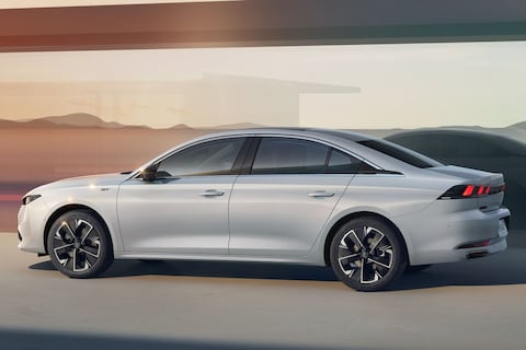 Peugeot 508: na liftback en SW ook sedanversie vernieuwd