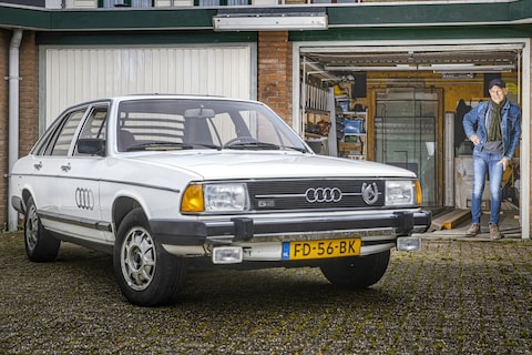 Zo beschermt Henk zijn Audi 100 al 44 jaar tegen het roestmonster