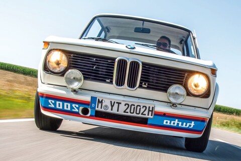 Hoe de oliecrisis de BMW 2002 Turbo de das omdeed