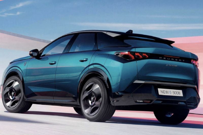 Peugeot e-3008 gelekt