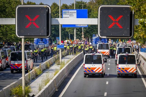 Eerste doordeweekse dag met klimaatactivisten op A12
