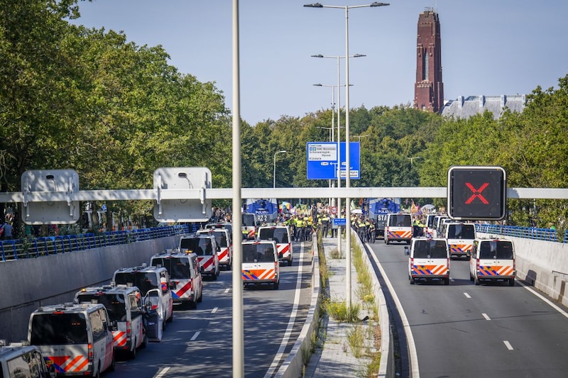 Klimaatactivisten XR A12 (ANP)