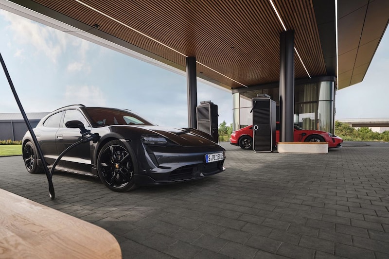 Porsche Charging Lounge