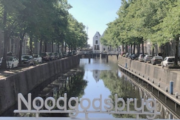 Parkeren in Gouda langs gracht 